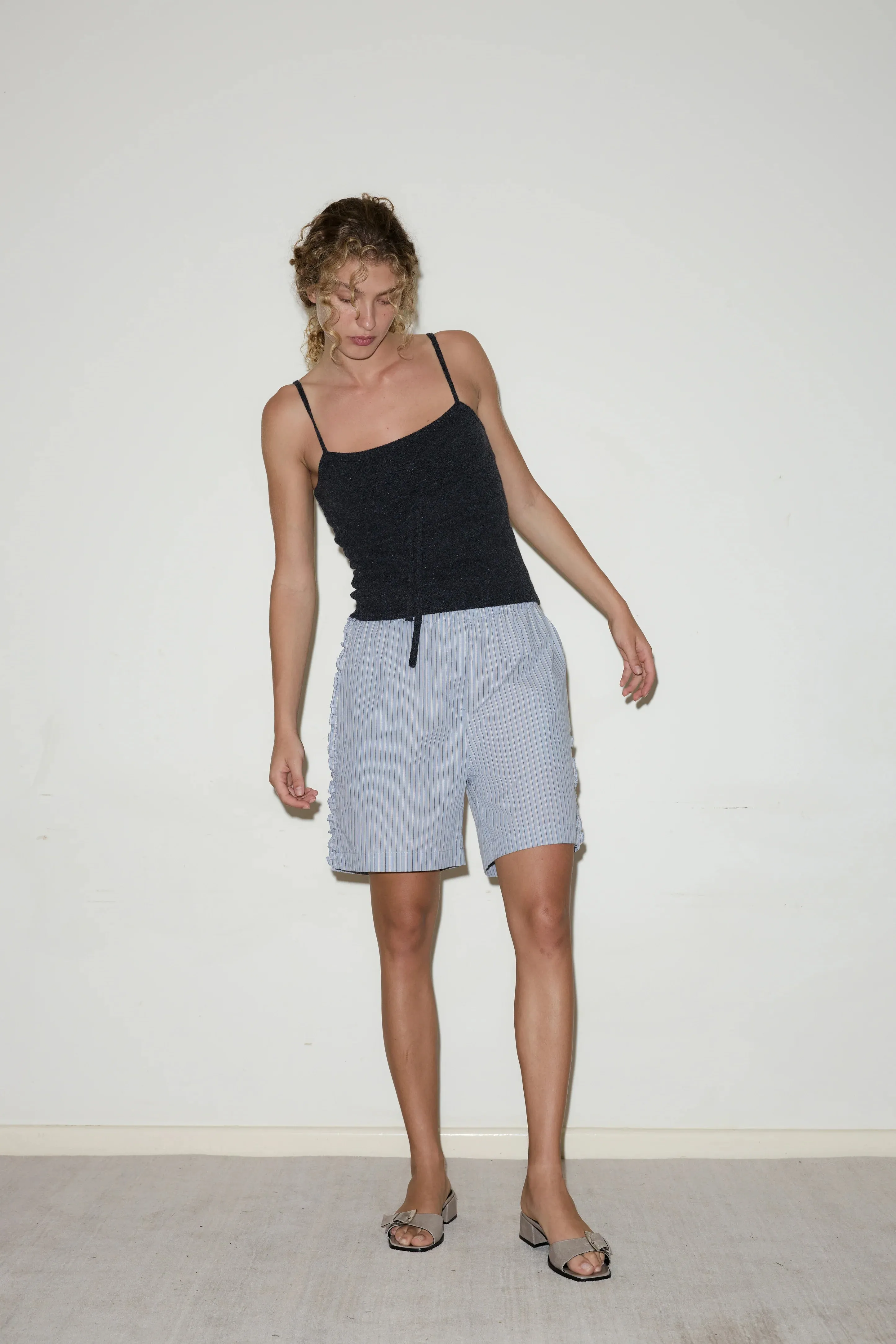 SIMPLE KNIT TOP - CHARCOAL