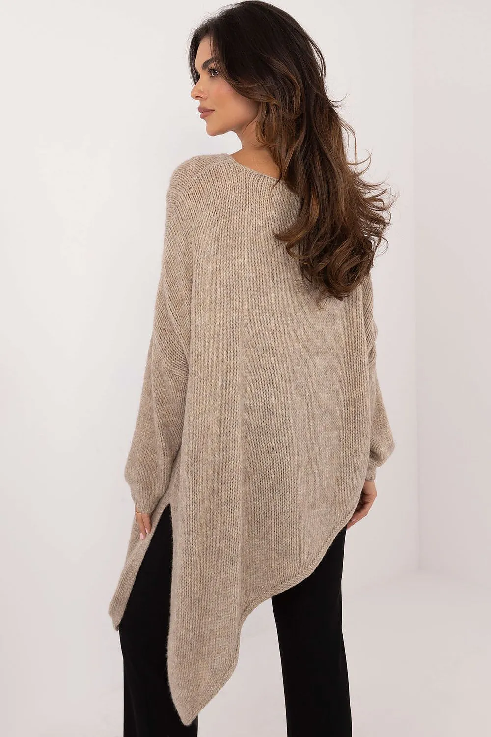 TEEK - Split Bottom Pulled Down Sweater