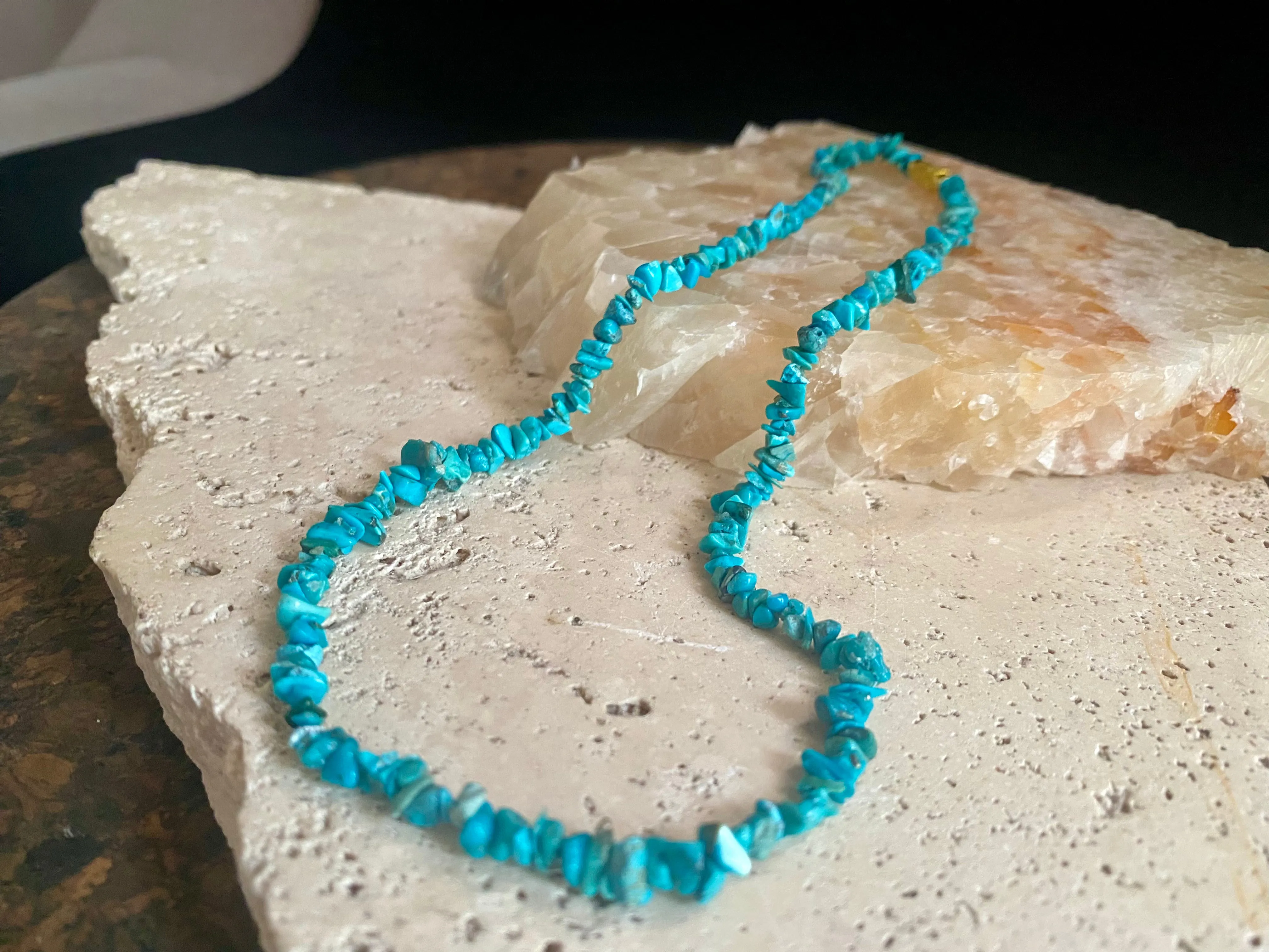 Turquoise Chip Choker Necklace