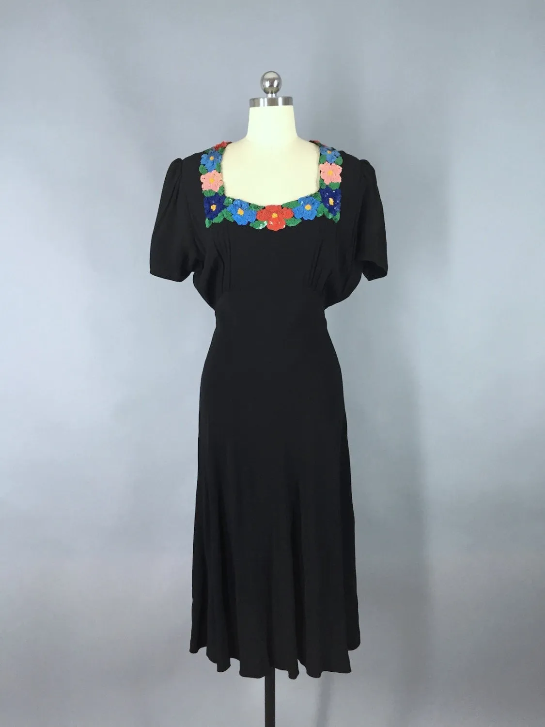 Vintage 1940s Dress / Sequined Flowers